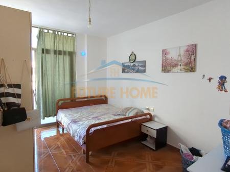 Tirane, jepet me qera apartament 2+1 Kati 7, 118 m² 400 € 