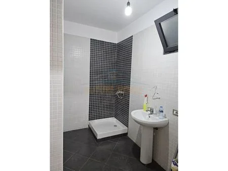 Tirane, shitet apartament 2+1 Kati 3, 124 m² 21.500.000 € 
