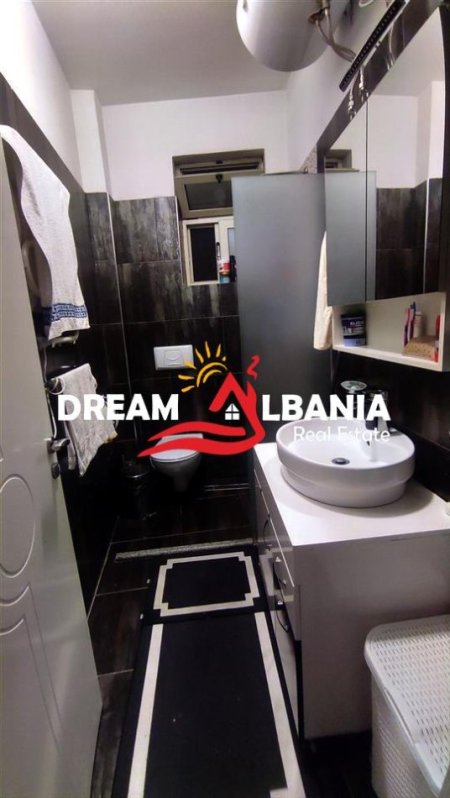 Tirane, jepet me qera 2+1 , 73 m² 500 € (tek Siri Kodra)