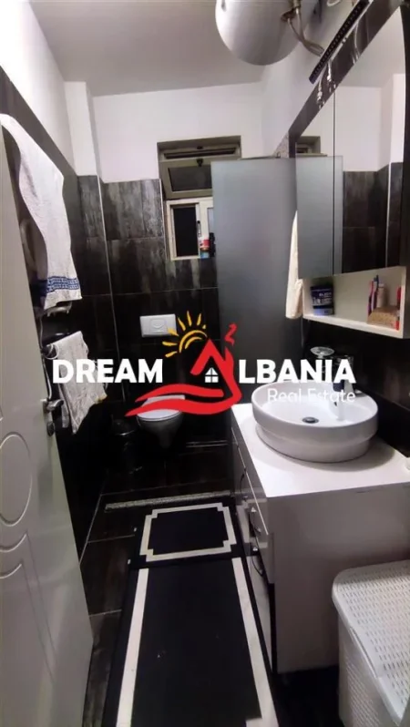 Tirane, jepet me qera 2+1 , 73 m² 600 € (tek Siri Kodra)