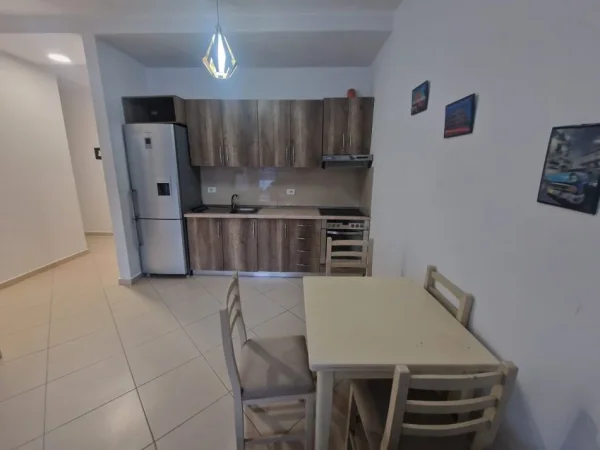 Tirane, shitet apartament 1+1+Ballkon Kati 8, 71 m² 110.000 € (Qytet Studenti)