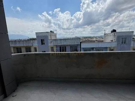 Tirane, shitet apartament 1+1 Kati 8, 68 m² 5.787.600 € 