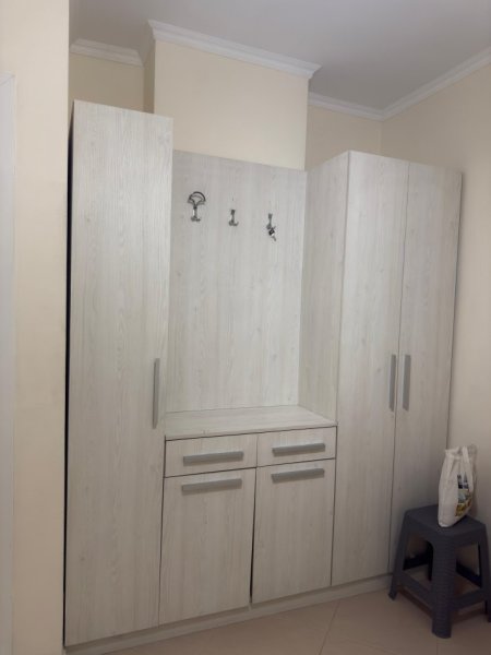 Tirane, jepet me qera apartament 2+1+Aneks+Ballkon Kati 7, 120 m² 800 € (Komuna Parisit)