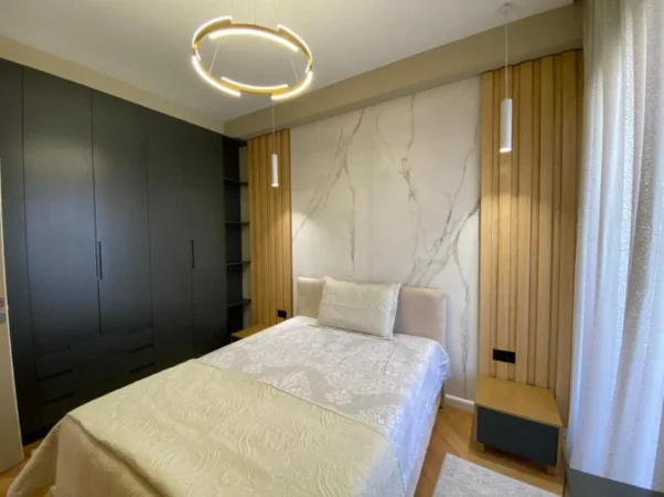 Tirane, shitet apartament 2+1+Ballkon Kati 6, 125 m² 250.000 € (Ali Dem)