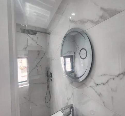 Tirane, shitet apartament 2+1+Ballkon Kati 6, 90 m² 225.000 € (Komuna Parisit)