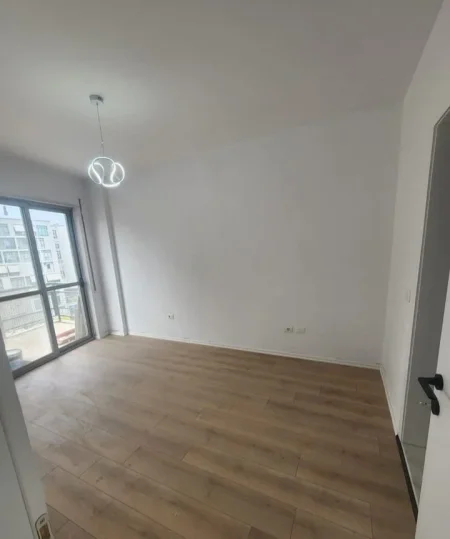 Tirane, shitet apartament 2+1+Ballkon Kati 6, 90 m² 225.000 € (Komuna Parisit)