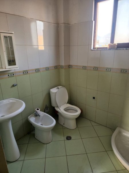 Tirane, shes apartament 1+1 Kati 2, 77 m² (Don bosko)