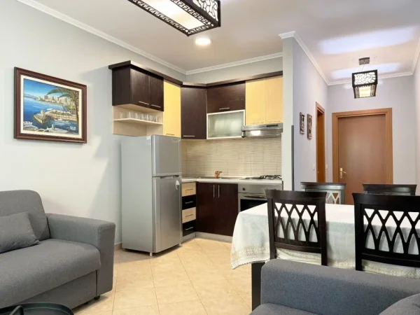 Mali Robit, shitet apartament 1+1 Kati 3, 50 m² 68.000 € (Prane Hotel Ujvara)