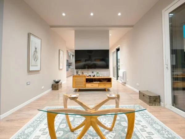 Durres, shes apartament 5+1+Ballkon Kati 1, 215 m² 600.000 € (Vala Mar)