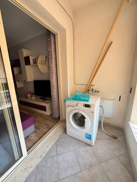Tirane, jepet me qera apartament 2+1 Kati 7, 90 m² 450 € 