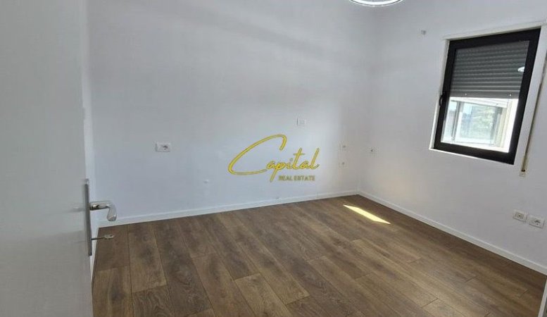 Tirane, shitet apartament 2+1 Kati 5, 77 m² 178.000 € (PAZARI I RI)