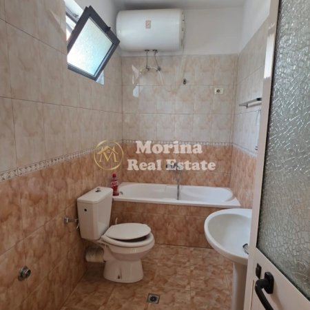 Tirane, jepet me qera apartament 2+1+Ballkon Kati 2, 100 m² 550 € (Fakulteti i Mjekesise)