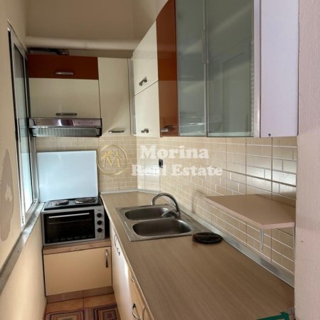Tirane, jepet me qera apartament 2+1 Kati 3, 110 m² 500 € (Vilat Amerikane)