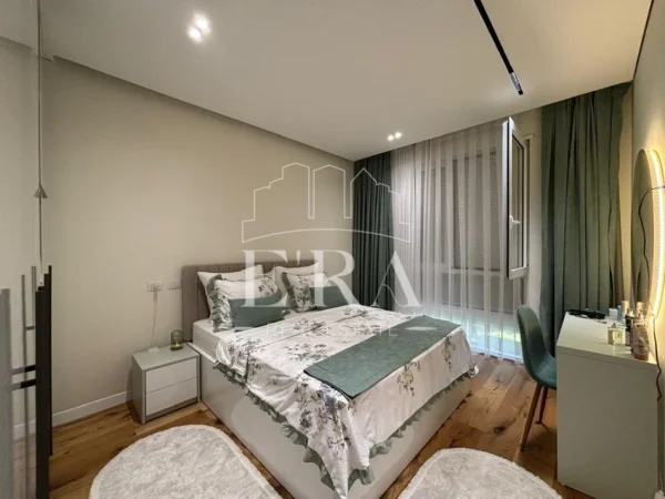 Gjiri Lalezit | Hamallaj, shitet apartament 2+1+Ballkon Kati 2, 105 m² 345.000 € (San Pietro, Gjiri i Lalzit)