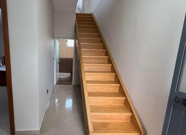 Tirane, jepet me qera apartament 4+1 Kati 1, 180 m² 600 € (XHAMLLIK)