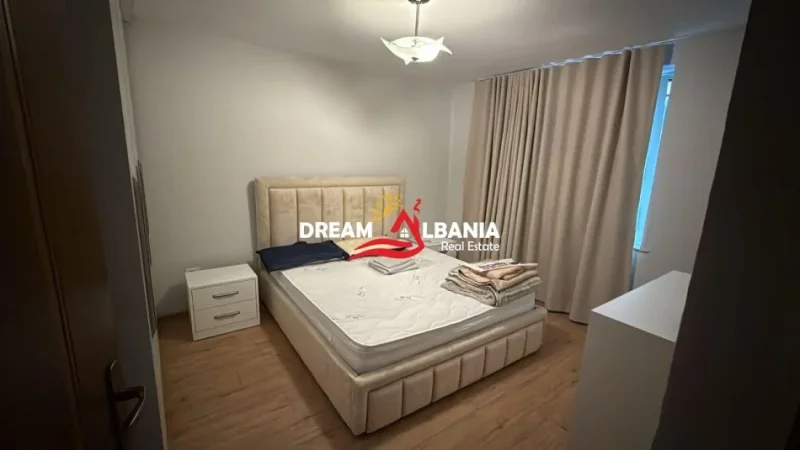 Tirane, jepet me qera 1+1 Kati 2, 60 m² 700 € (Sheshi Wilson)