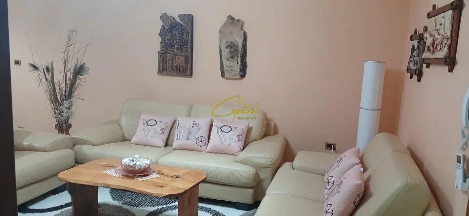 Tirane, jepet me qera apartament 2+1 Kati 0, 130 m² 400 € (SHKOZE)