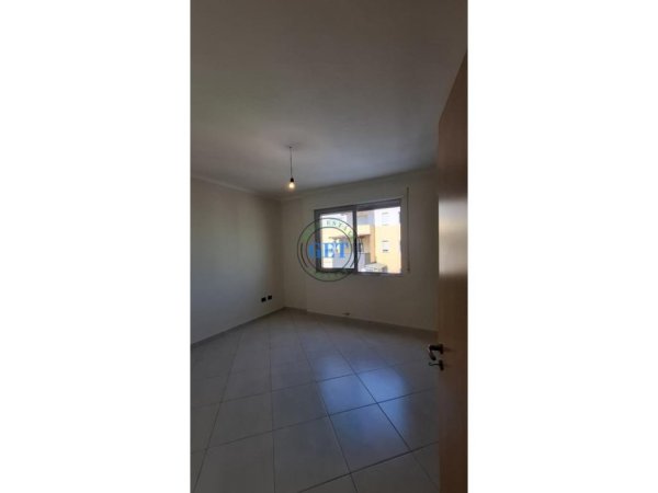 Durres, shitet apartament 2+1+Ballkon Kati 7, 101 m² 120.000 € (Plazh Iliria)