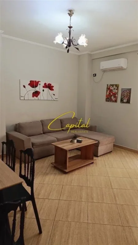 Tirane, jepet me qera apartament 2+1 Kati 1, 90 m² 650 € (MYSLYM SHYRI)