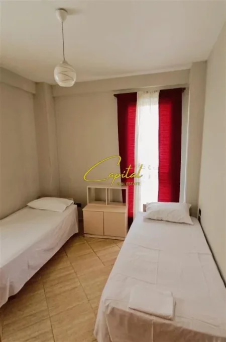 Tirane, jepet me qera apartament 2+1 Kati 1, 90 m² 650 € (MYSLYM SHYRI)