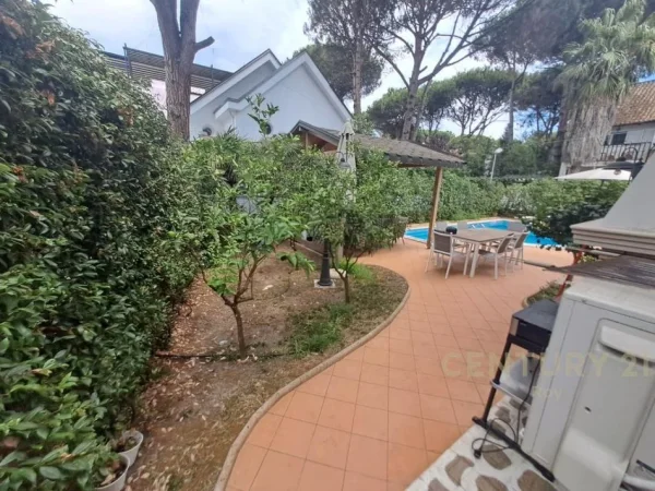 Durres, shitet Vile 1 Katshe Kati 1, 272 m² 500.000 € (Qerret , Durres)