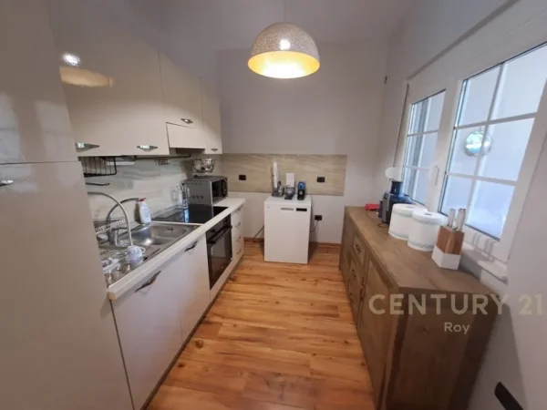 Durres, shitet Vile 1 Katshe Kati 1, 272 m² 500.000 € (Qerret , Durres)