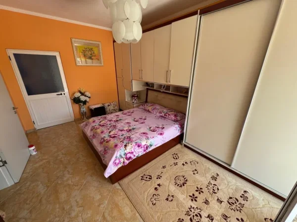 Tirane, shitet apartament 1+1 Kati 6, 84 m² 125.500 € (Rruga Jordan misja)