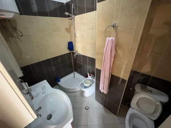 Tirane, shitet apartament 1+1 Kati 6, 84 m² 125.500 € (Rruga Jordan misja)