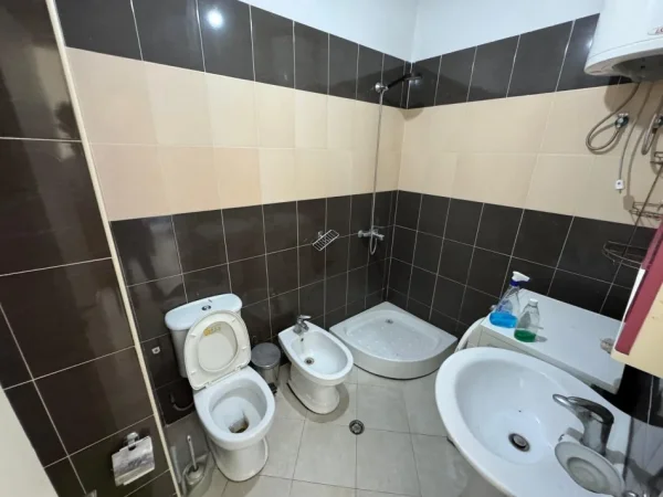 Tirane, shitet apartament 1+1 Kati 6, 80 m² 110.500 € (Rruga Jordan misja)