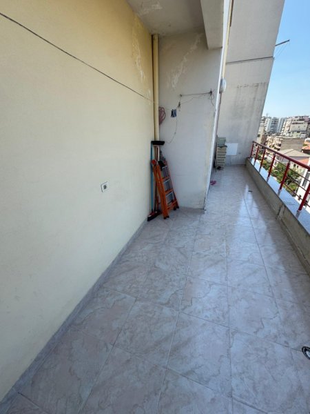 Tirane, shitet apartament 1+1 Kati 6, 80 m² 110.500 € (Rruga Jordan misja)