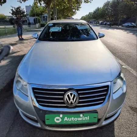 Durres, shitet makine Volkswagen Passat B6 2011 Nafte, gri metalizato automatik Klima 228.000 km 6.700 €