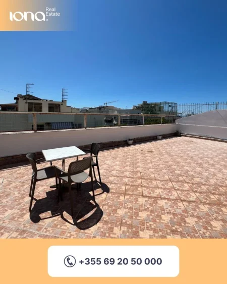 Golem, jepet me qera vjetore apartament 1+1 Kati 4,