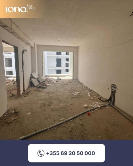 Mali Robit, shitet apartament 1+1 Kati 1, 73 m² (200M Distanc Nga Deti)