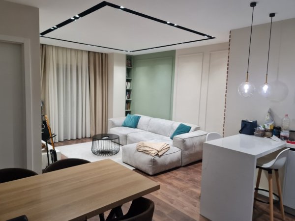 Tirane, jepet me qera apartament 1+1+Ballkon Kati 4, 65 m² 500 € (MISTO MAME)