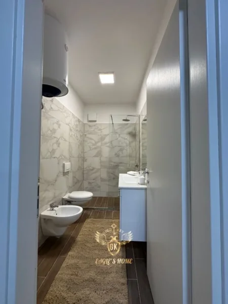 Durres, shitet apartament 3+1+Ballkon Kati 1, 173 m² 229.000 € (VOLLGA SHKOLLA ITALIANE)