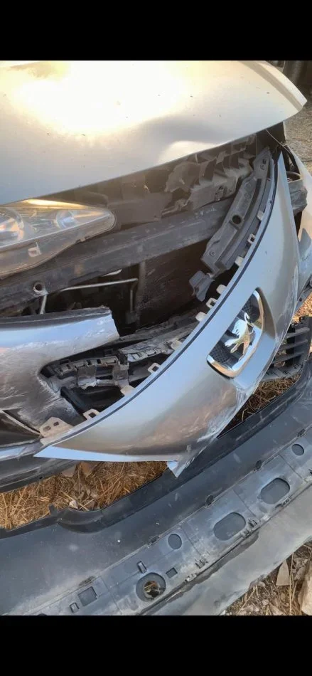 Tirane, shes Peugeout 207 1500 euro