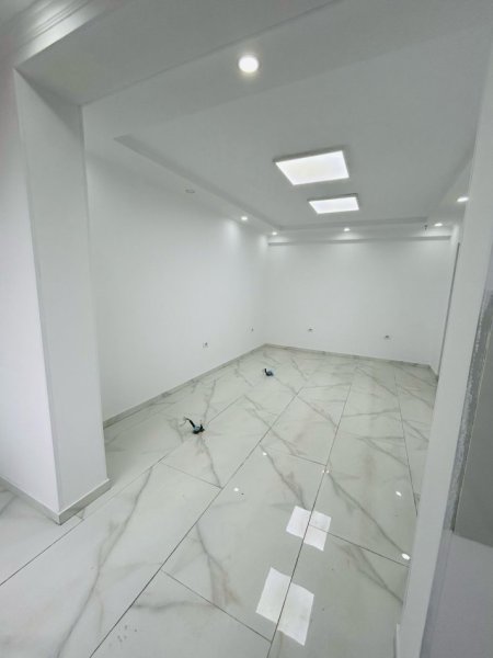 Tirane, jepet me qera , 700 € (Rruga e Dibres, Farmacia10,Spitali Nene Tereza QSUT)