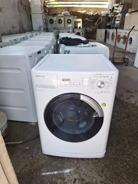 Tirane, shes Lavatrice Lavatrice Bauknecht gjermane 7kg cmimi 15 000 lek