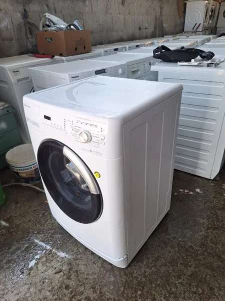 Tirane, shes Lavatrice Lavatrice Bauknecht gjermane 7kg cmimi 15 000 lek