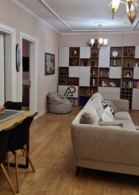 Tirane, shitet apartament 2+1+Ballkon Kati 5, 94 m² 168.000 € (Don Bosko)