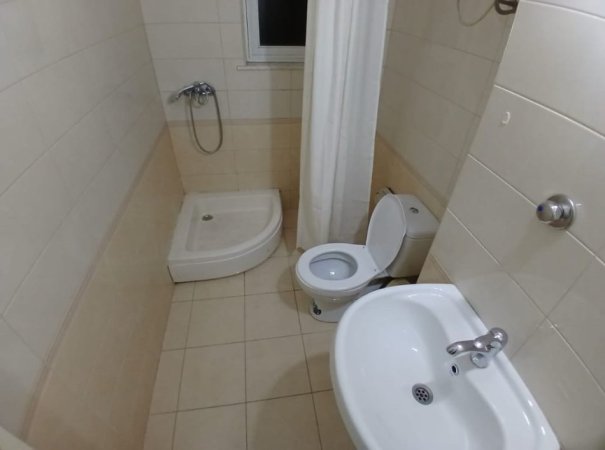Tirane, jepet me qera apartament 1+1 Kati 3, 60 m² 480 €