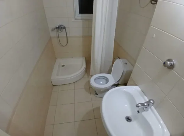 Tirane, jepet me qera apartament 1+1 Kati 3, 60 m² 480 €