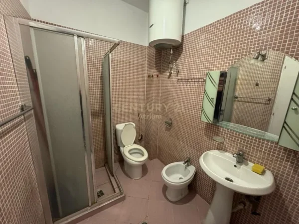 Tirane, shes apartament 1+1 Kati 3, 60 m² 115.000 €