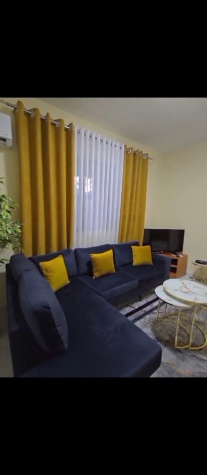 Tirane, jepet me qera shtepi 2+1+Ballkon Kati 1, 95 m² 650 € (Vasil Shanto, Pranë Shkollës, Rruga Kristo Floqi)