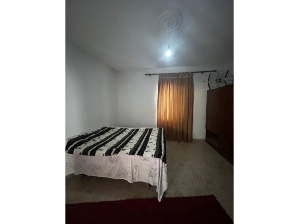Tirane, jepet me qera apartament 2+1 Kati 1, 95 m² 450 € (Pas Fakultetit te Mjekesise)