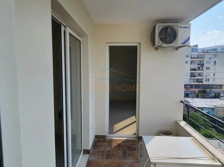 Tirane, shitet apartament 2+1+2+Ballkon Kati 4, 110 m² 139.000 € (Unaza e Re)
