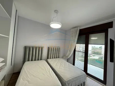 Gjiri Lalezit | Hamallaj, shitet Vile 2 Katshe Kati 0, 256 m² 500.000 € (Gjiri Lalzit, Perla Resort)