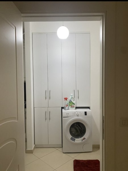 Tirane, jepet me qera apartament 1+1+Ballkon , 450 € (Astir,Kompleksi Sima-Com)
