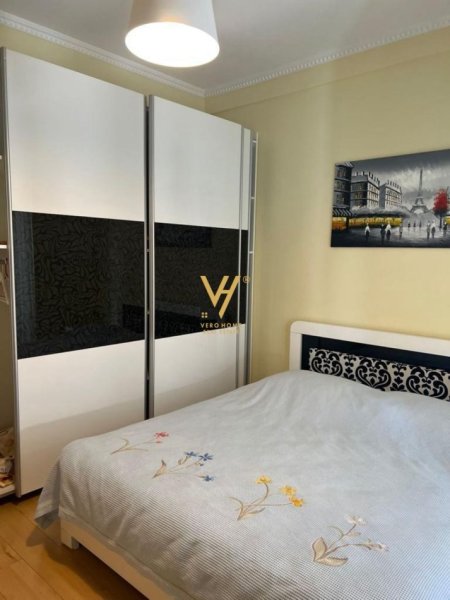 Tirane, jepet me qera apartament 2+1+Ballkon Kati 3, 115 m² 850 € (LIQENI I THATE)