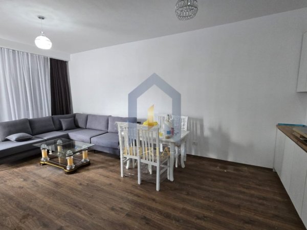Tirane, jepet me qera apartament 1+1+Ballkon Kati 3, 75 m² 350 € 